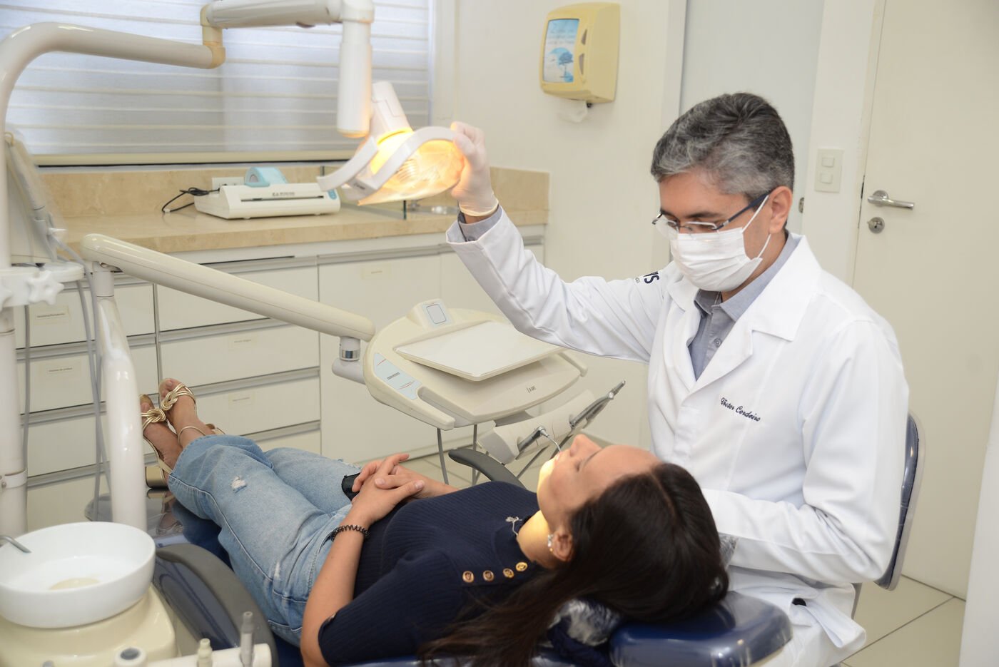 Atendimento na cadeira odontológica